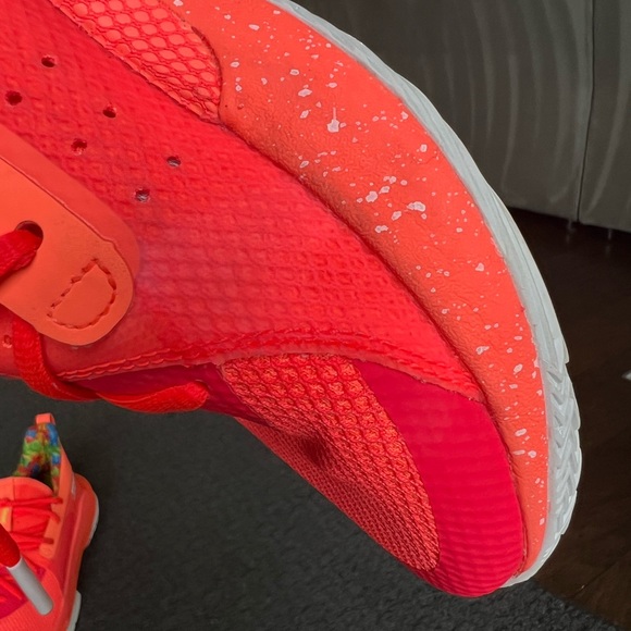 LIKE NEW GUC Under Armour Steph Curry 7 Sour Patch Kids Peach Plasma Shoes ‘19 - Picture 3 of 11